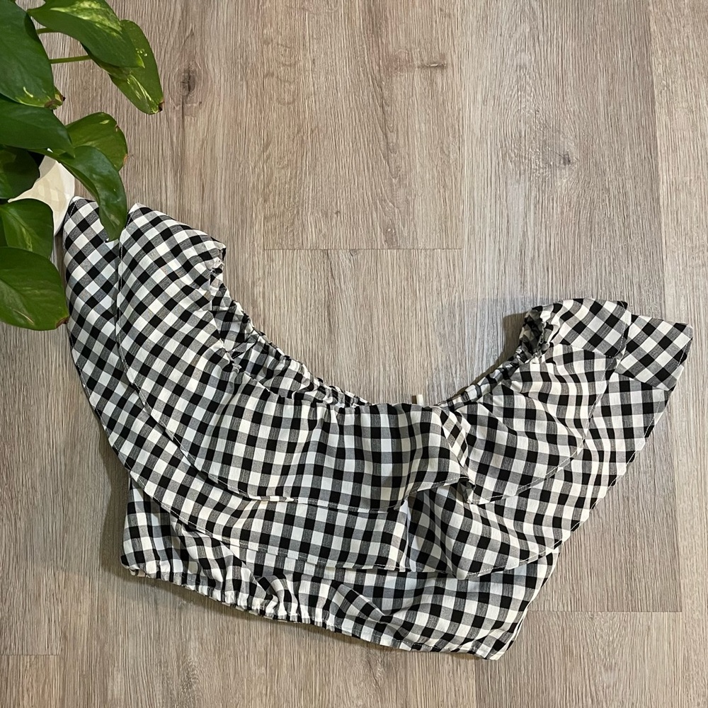 Checkered LF Ruffle Crop Top (Size M)